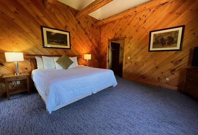 キングサイズベッドのスタンダードルーム, New England Inn & Lodge