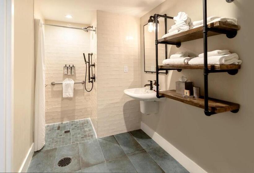 غرفة قياسية لذوى الاحتياجات الخاصة, The Perry Hotel & Marina Key West