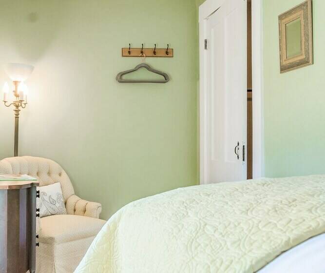 Номер Стандарт, Woodbridge Inn Bed & Breakfast