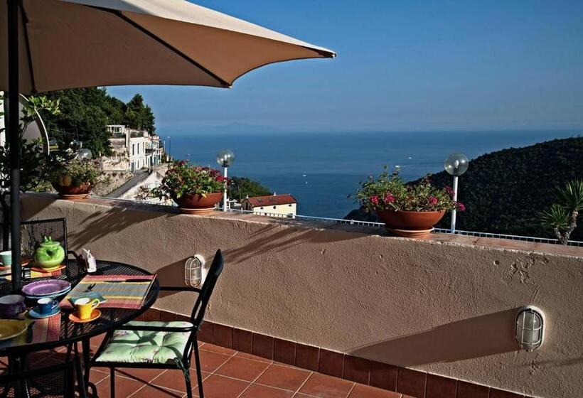 חדר משפחתי, Le Terrazze Di Cristina