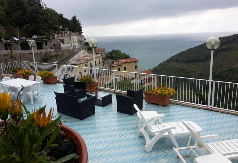 חדר משפחתי, Le Terrazze Di Cristina