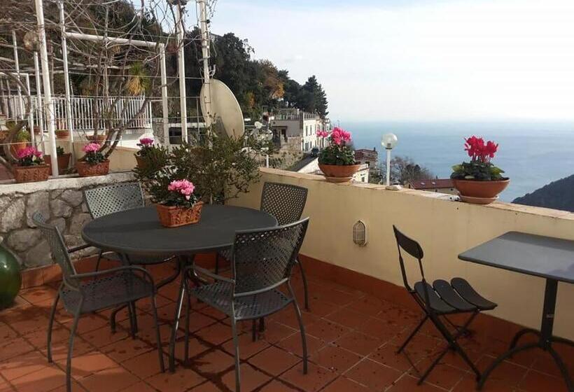 חדר משפחתי, Le Terrazze Di Cristina