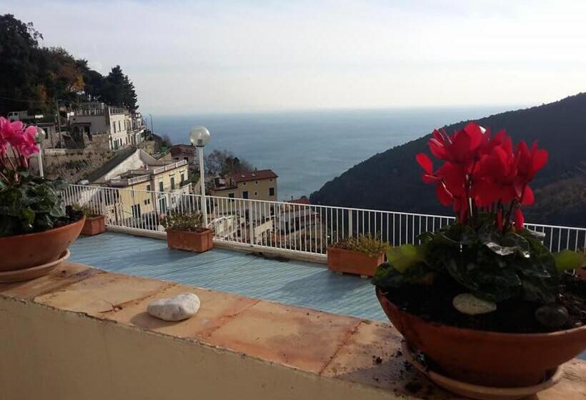 חדר משפחתי, Le Terrazze Di Cristina