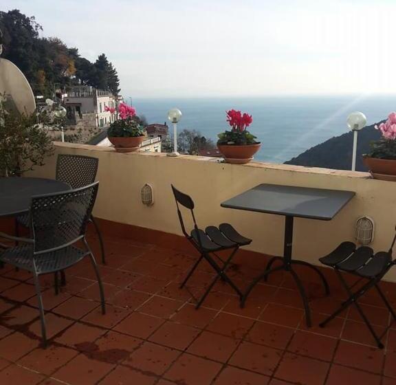 חדר משפחתי, Le Terrazze Di Cristina