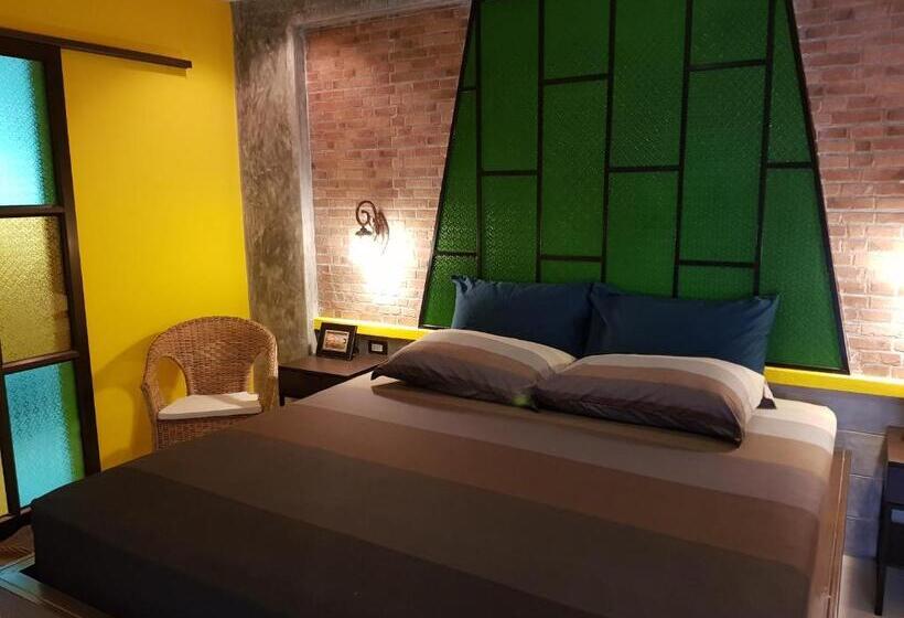 带大床的标准间, Baan Baimai Boutique Room