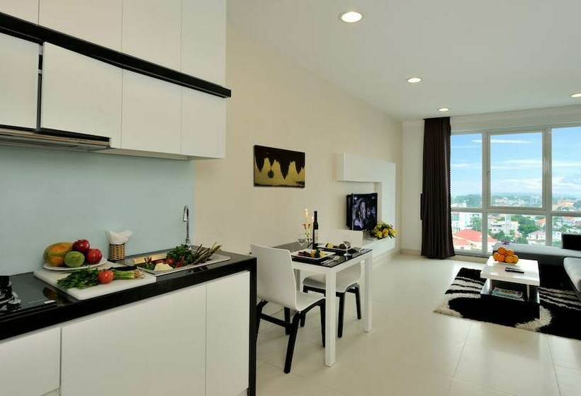 سوییت جونیور, Becamex Hotel Thu Dau Mot