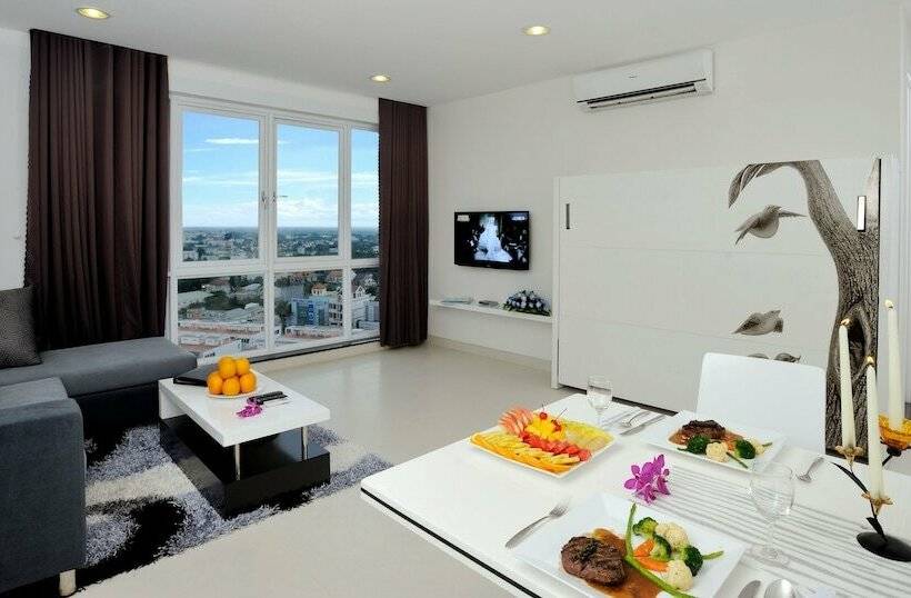 سوییت جونیور, Becamex Hotel Thu Dau Mot