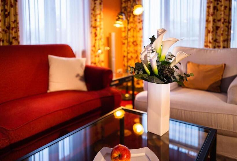 小型豪华套房, Bei Schumann