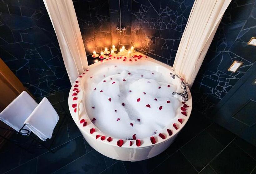 小型豪华套房, Bei Schumann