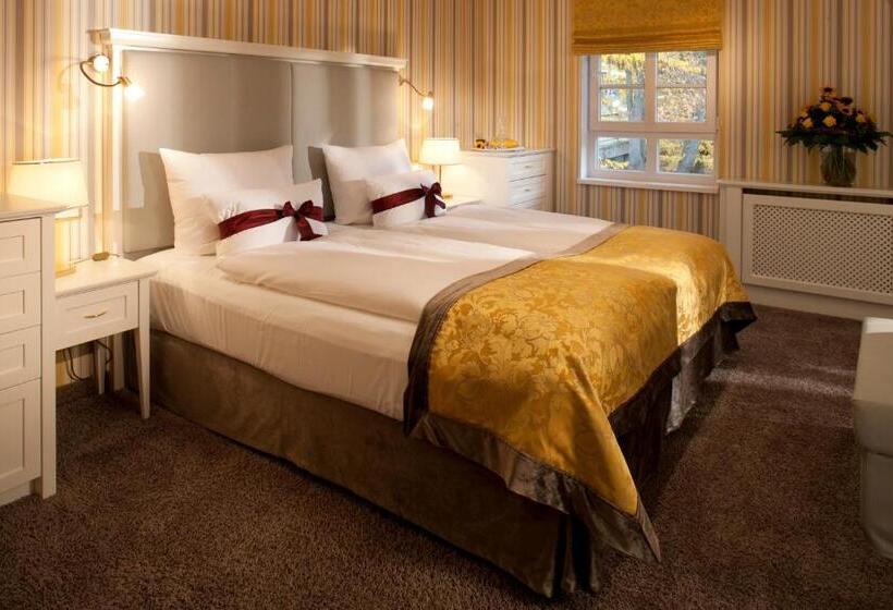 小型套房, Bei Schumann