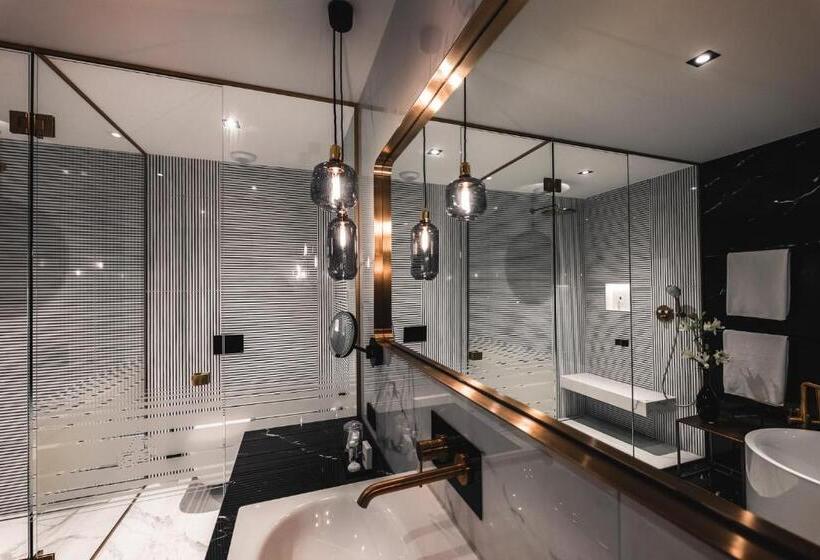 带园景的小型套房, Bei Schumann