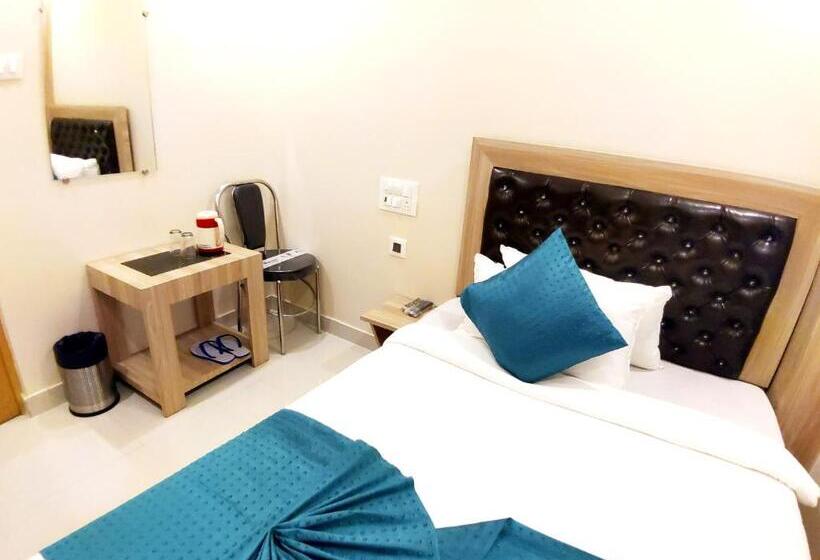 Quarto Superior Individual, City