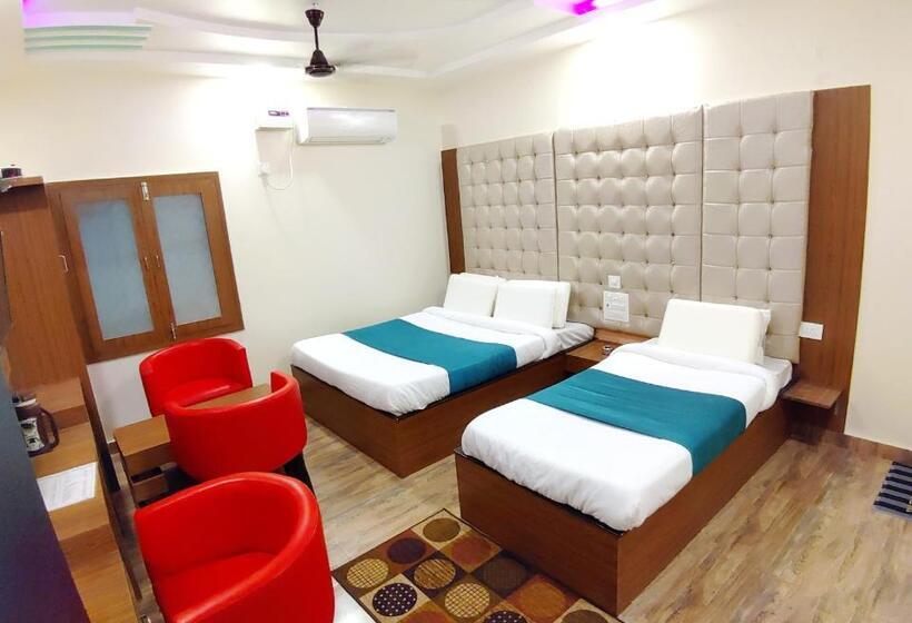 Quarto Triplo Superior, City