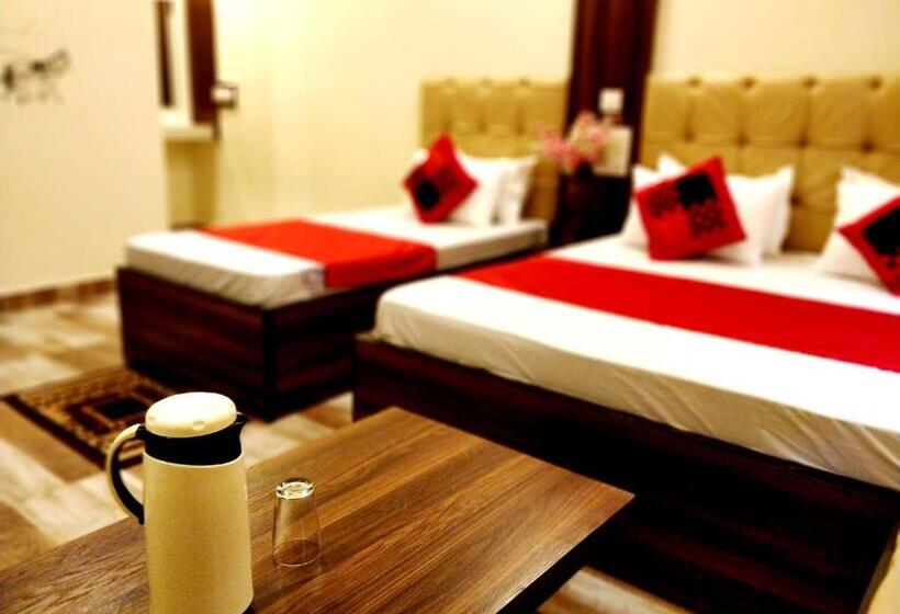 Quarto Triplo Superior, City
