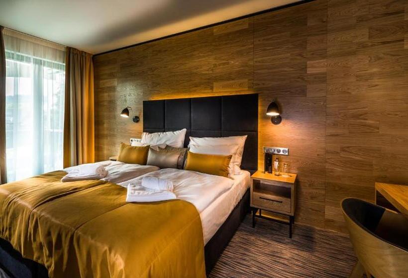 Люкс, Galeria Thermal Bešeňová