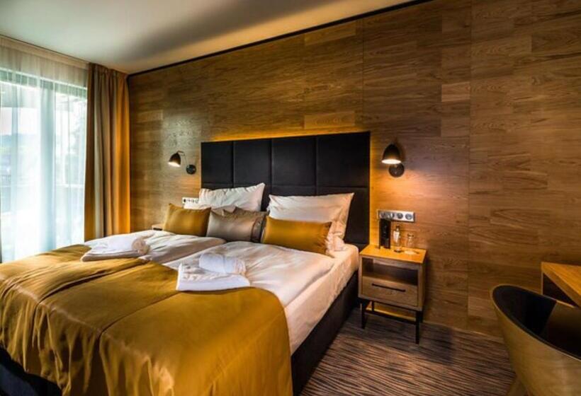 침실 1개 풀장 전망 아파트, Galeria Thermal Bešeňová