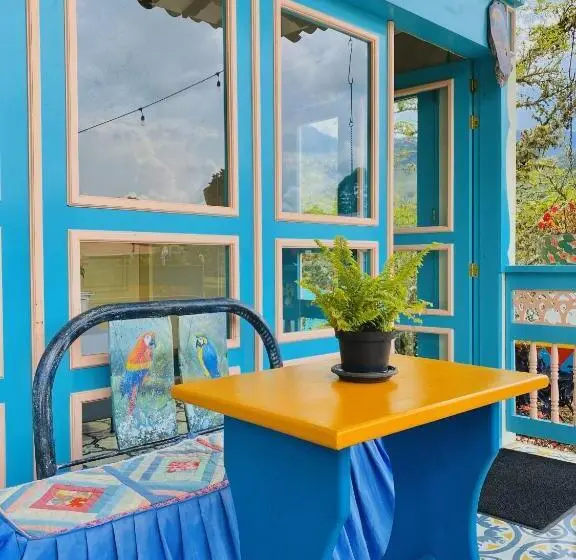 اتاق استاندارد با چشم‌انداز کوهستان, Lago Valdivia