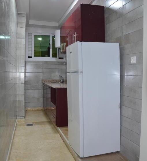 Апартаменты 1 Спальня, Hôtel Café Restaurant Pyramides