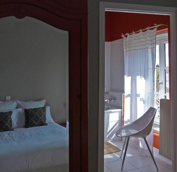 Номер Superior, Hôtel Courtille De Solutré