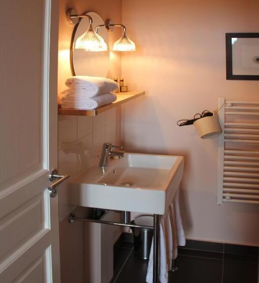 Номер Superior, Hôtel Courtille De Solutré