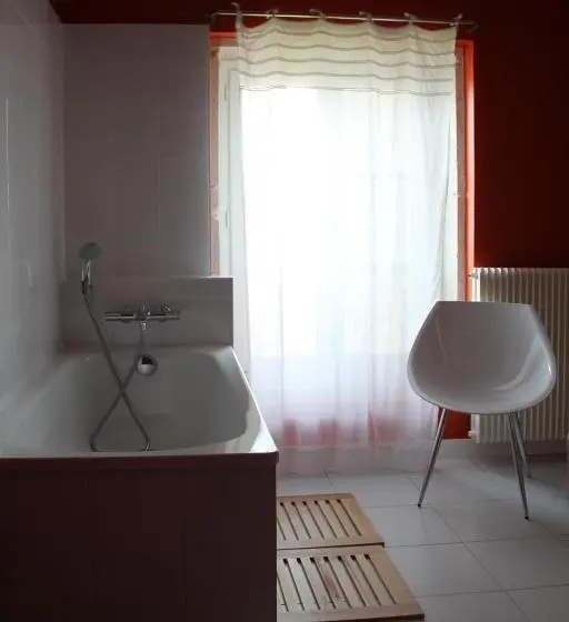 Superior-huone, Hôtel Courtille De Solutré