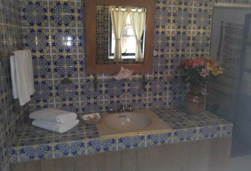 キングサイズベッドのスタンダードルーム, La Casona Breakfast & Wellness Center