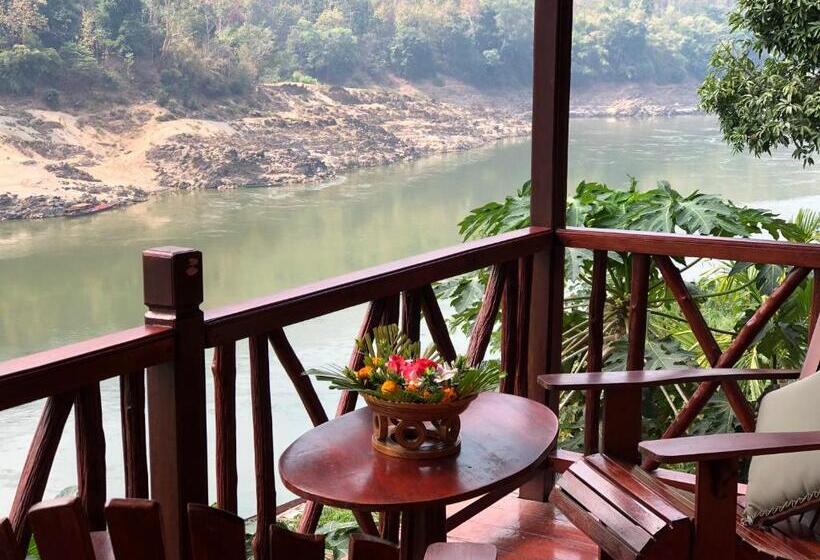 带景观的三人标准房间, Mekong Riverside Lodge