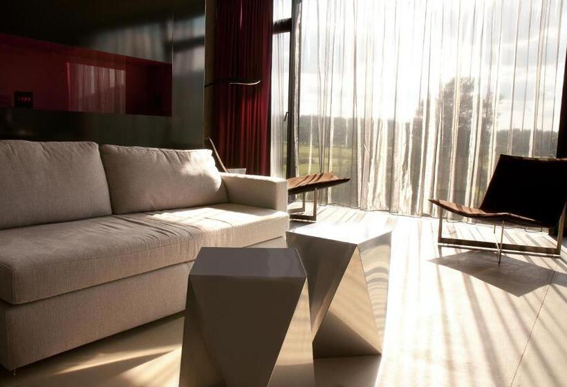 سوییت جونیور, Miura