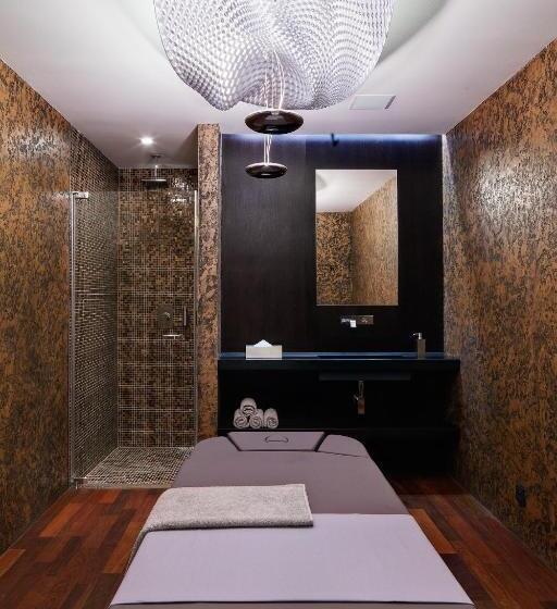 اتاق لوکس, Miura