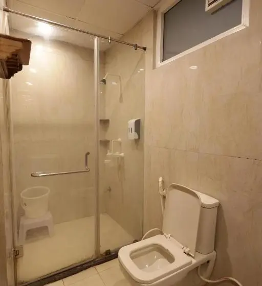 スーペリアトリプルルーム, Mvt Guesthouse & Restaurant