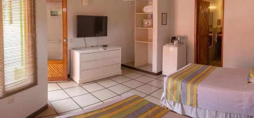 キングサイズベッドのスタンダードルーム, Punta Sal Suites & Bungalows Resort