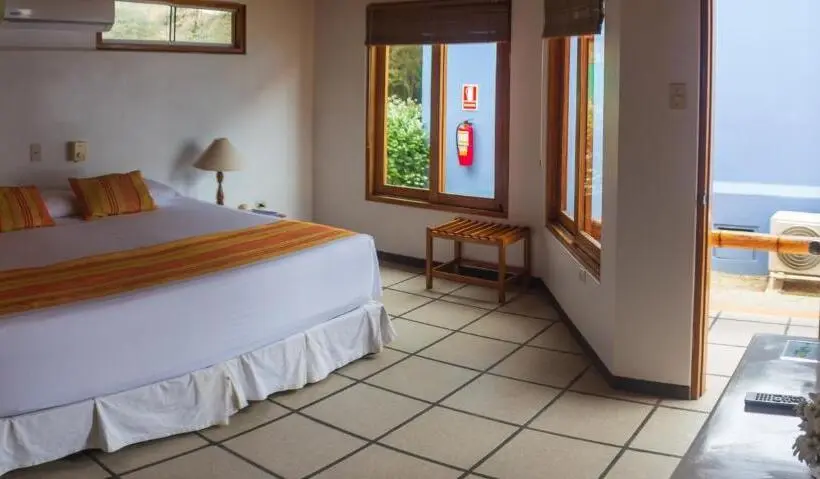 キングサイズベッドのスタンダードルーム, Punta Sal Suites & Bungalows Resort