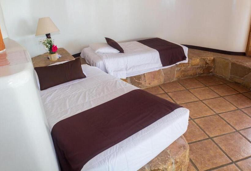 로얄 스위트, Punta Sal Suites & Bungalows Resort