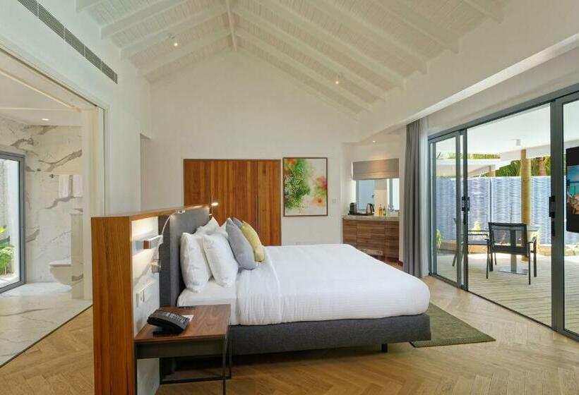 ویلای 1 خوابه, Outrigger Maldives Maafushivaru Resort