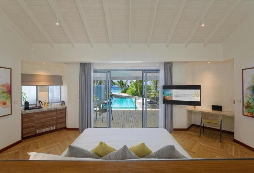 ویلای یک اتاق خوابه با استخر شنا, Outrigger Maldives Maafushivaru Resort