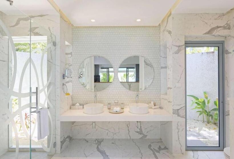 ویلای یک اتاق خوابه با استخر شنا, Outrigger Maldives Maafushivaru Resort