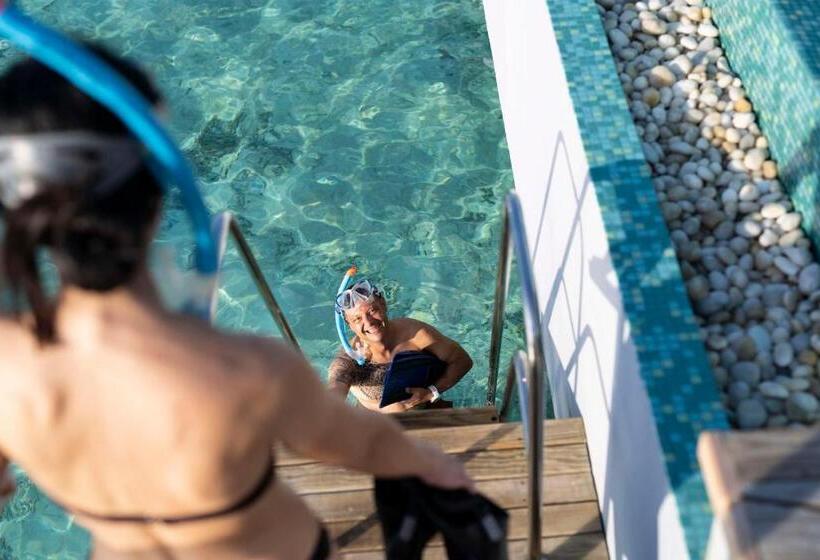 1 Bedroom Duplex Villa, Outrigger Maldives Maafushivaru Resort