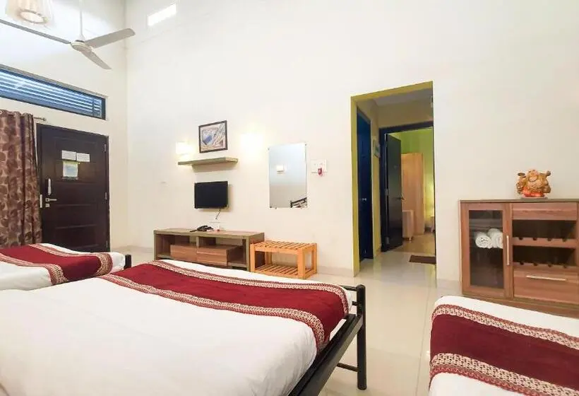Villa 2 Makuuhuonetta, Rainforest Resort And Spa, Igatpuri