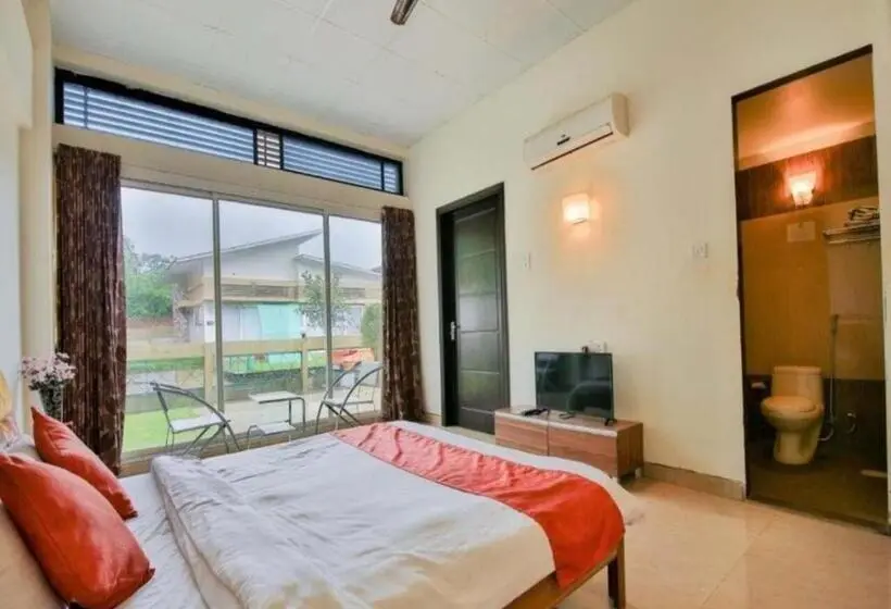 Villa 3 Makuuhuonetta, Rainforest Resort And Spa, Igatpuri