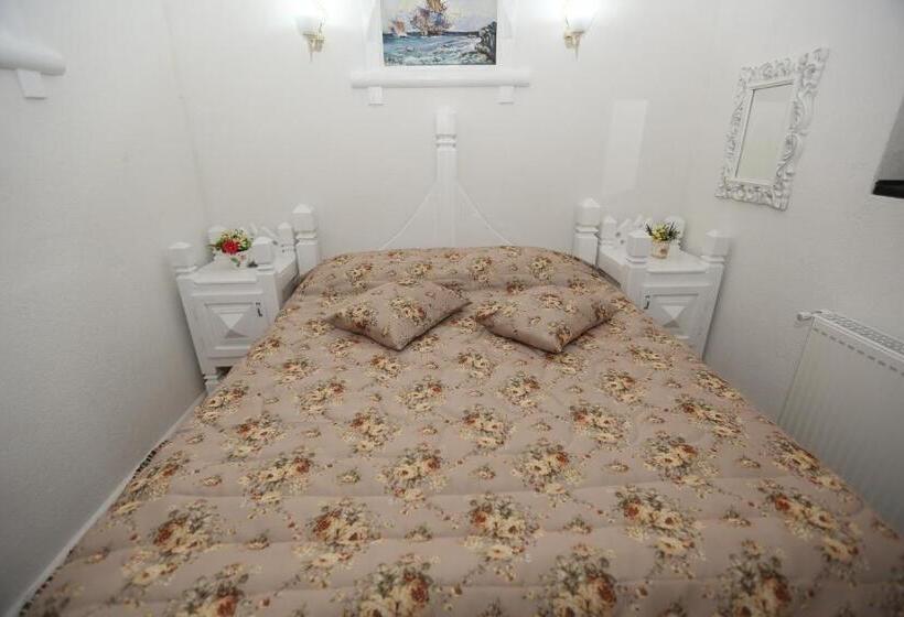 سوییت, Complex Lions Bucovina