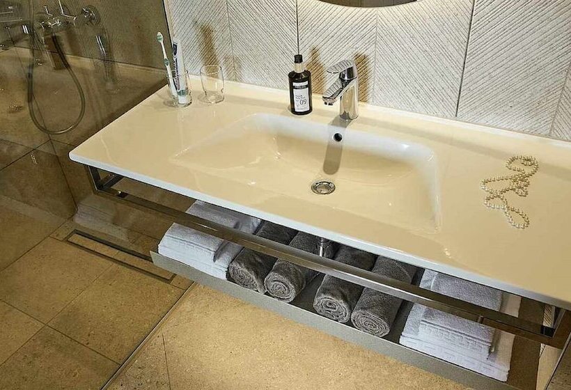 חדר סטנדרט, Robinson Cyprus