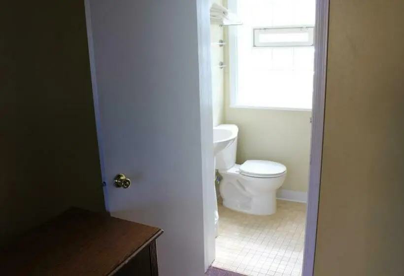 Deluxe-huone, Crest Motel