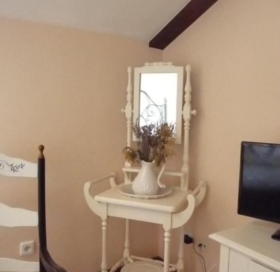 غرفة قياسية, Casas Del Sevillano