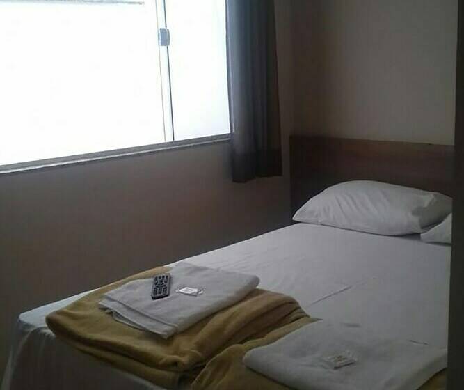 غرفة قياسية, City