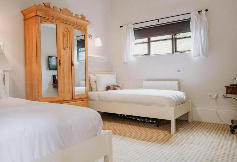 Номер Стандарт, Creeksea Place Barns