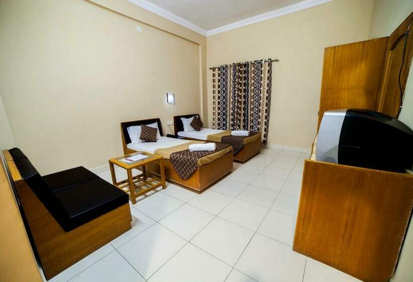 חדר דלוקס, Empire Gandhidham