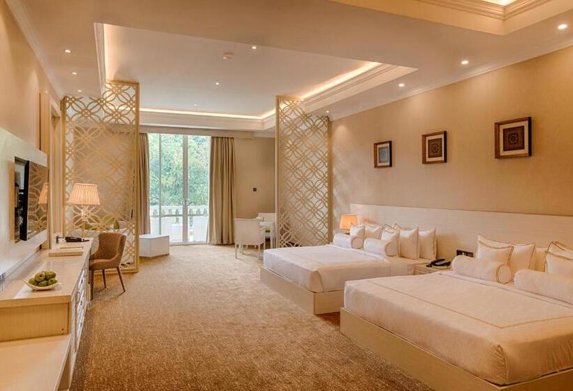 Люкс Премиум, The Golden Crown