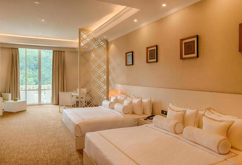 Люкс Премиум, The Golden Crown