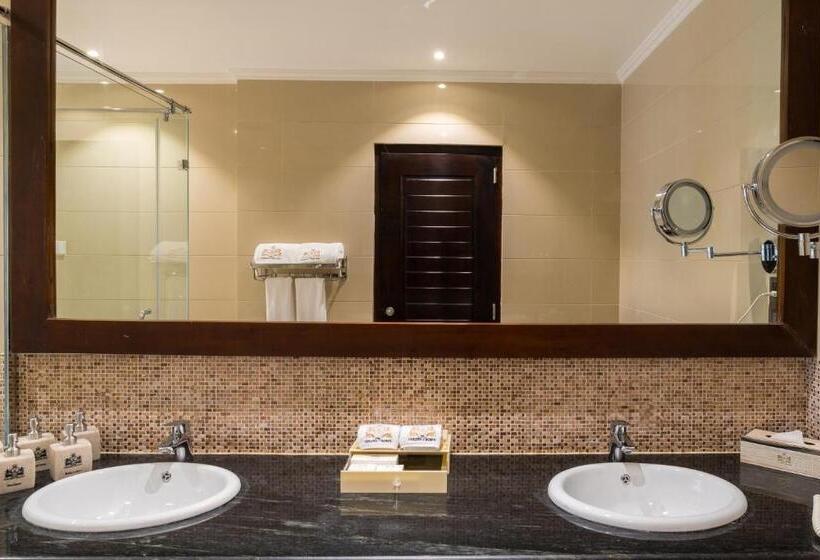 Люкс Премиум, The Golden Crown