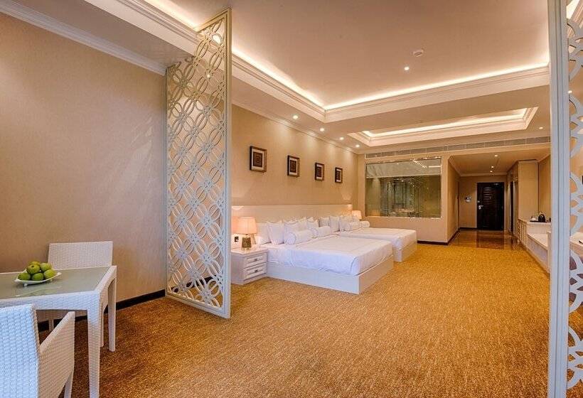 Люкс Премиум, The Golden Crown